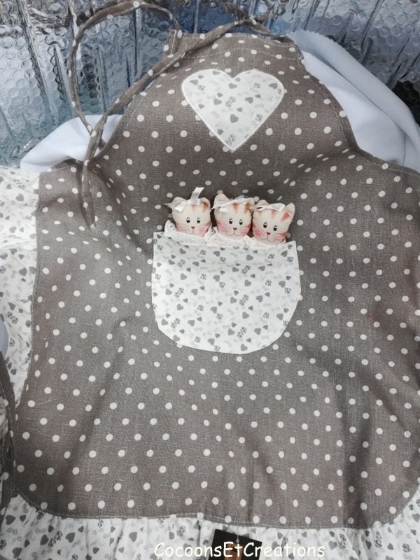 Très Beau et Original Tablier Enfant, Tites Têtes de Chats