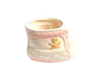 Ceramiczna doniczka na buciki dla niemowląt w stylu vintage z motywem misia