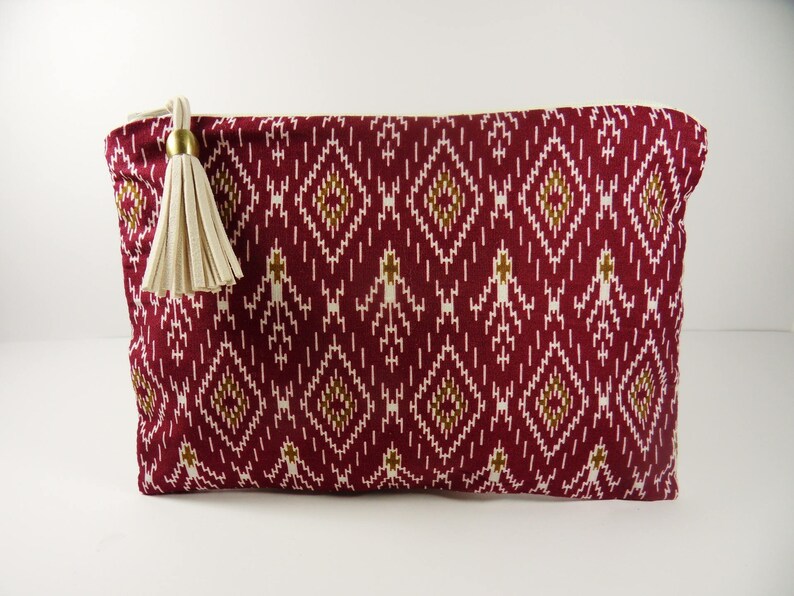 make-up kit in Burgundy Thai fabric. Make-up pouch