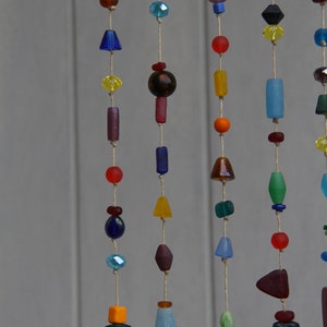 Mobile en perles multicolore et bois flotté image 4