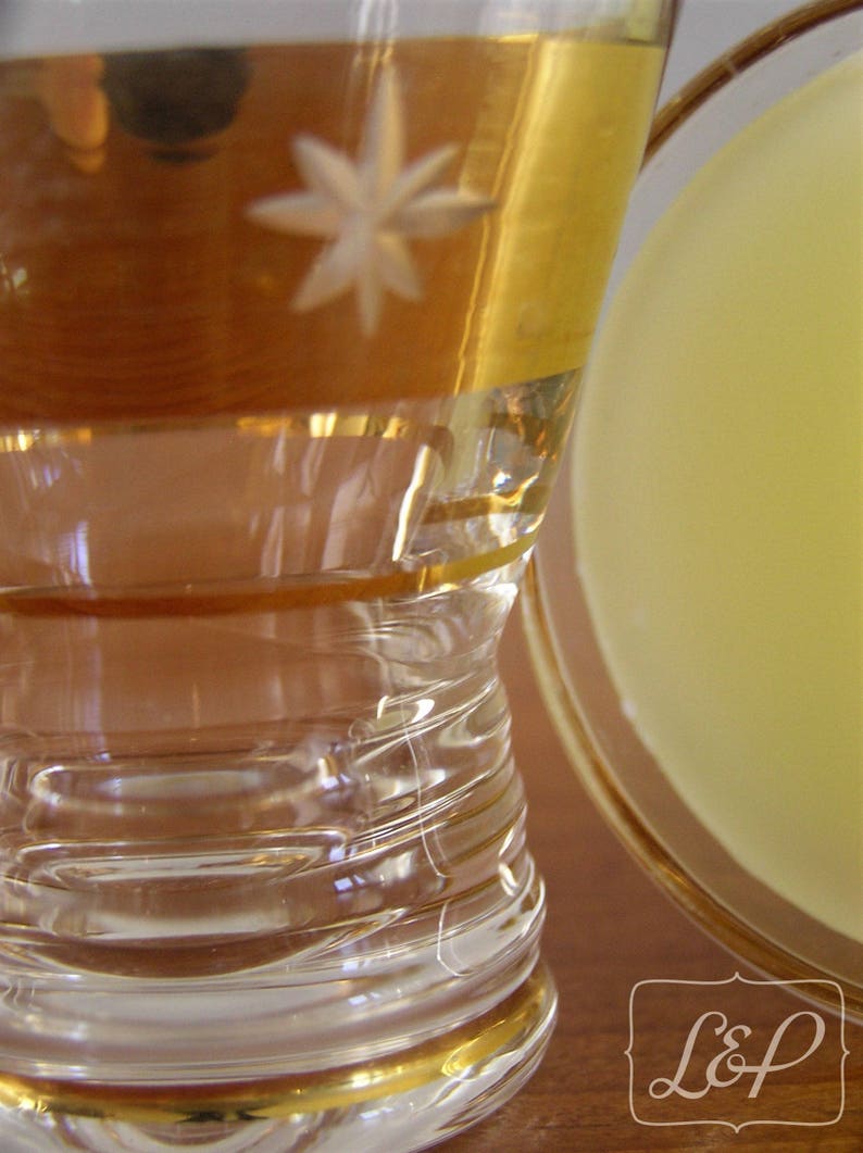 Idée cadeau : Bougeoir dans verre à liqueur Vintage avec bougie coulée n3 image 4
