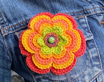 Grande Broche fleur teintes ensoleillées réalisée au crochet vintage rétro