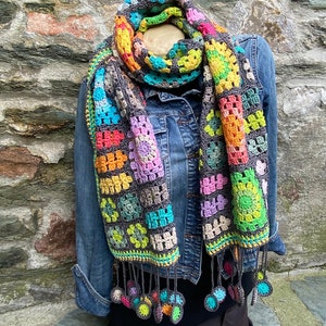 Etole pour femme réalisée au crochet multicolore granny squares, crochet coton esprit vintage image 3
