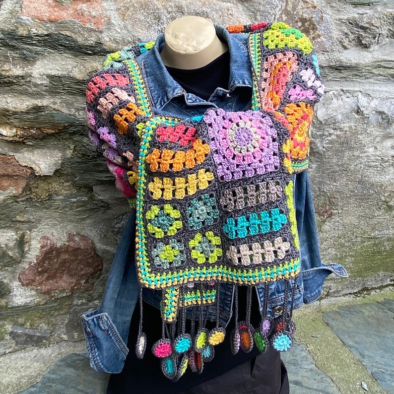 Etole pour femme réalisée au crochet multicolore granny squares, crochet coton esprit vintage image 9