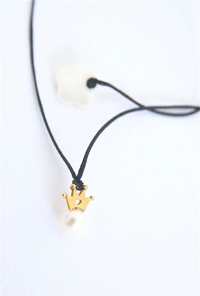 14k Gold Crown Necklace In 19/'/' Gold Chain Or Cord Single Pearl Necklace