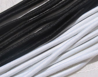 Lot of over 4 meters of thread, elastic thread, stretch thread, 4mm thread, black thread, nylon, black elastic, rope, white elastic, masks, C246