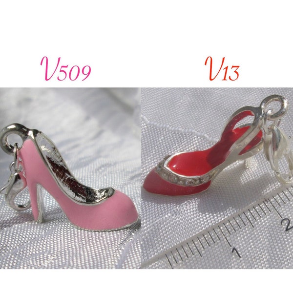 BRELOQUE CHAUSSURE, chaussure rose, chaussure rouge, CHOIX, breloque avec mousqueton, mousqueton argenté, breloque argenté, charm, V509, V13