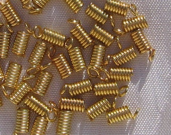 Embouts dorés, lot de 40 embouts, spirales, spirales dorées, embouts cordon, embouts pour fil, cache-noeuds dorés, 9mm, trou 2mm, O189