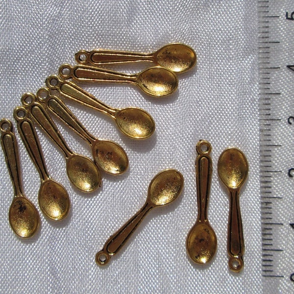 Lot de 10 breloques, breloques dorées, cuillère dorée, breloques cuillères, pendentifs dorés, pendentif cuillère, 24x6mm,breloque 24mm,O151