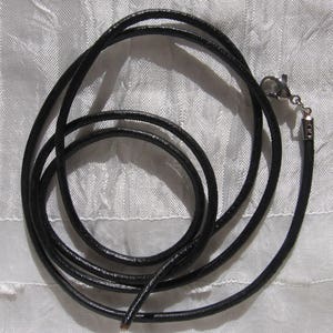 fil en cuir, cuir noir, 2 mètres, 200cm de fil, diamètre AU CHOIX, fil de 1mm, fil de 1,5mm, fil de 2mm, fil de 3mm, C14, C218, C156, C65 image 7