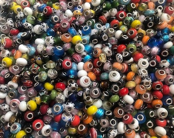 Lot of 100 beads, charm beads, multicolored charms, multicolored beads, round beads, donut beads, mix lot, hole 5mm, 14mm, DU1