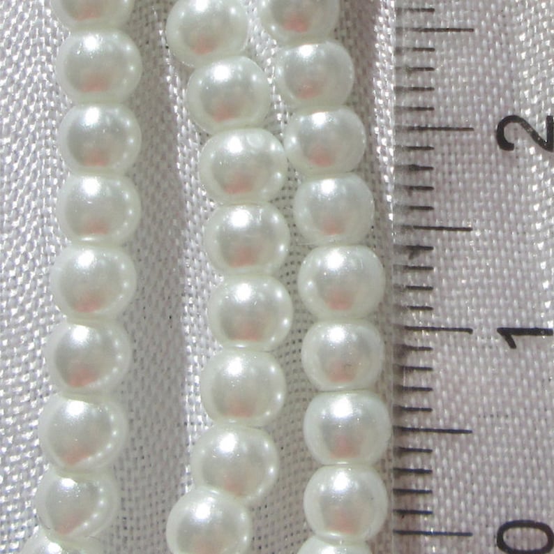 Perles blanches, perles nacrées, renaissance, bohème, verre nacré, perle bohème, perle ronde, taille au choix 4mm, 6mm, 8mm, 10mm, 12mm,RU12 200 perles de 4mm