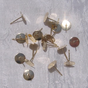 Packung mit 20 Ohrsteckern, Ohrstecker aus Edelstahl, Ohrring-Verschlüsse, Ohrringe, Edelstahl, Ohrstecker aus Edelstahl, 12 mm, 6 mm Tablett, 8 mm Tablett, IX30