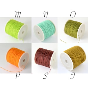 Paket med 15 m nylon 0,5 mm makramésnöre, flätat snöre, 15 meter tråd, flätat snöre, grön, orange, khaki, guld, fluorescerande grön, C223