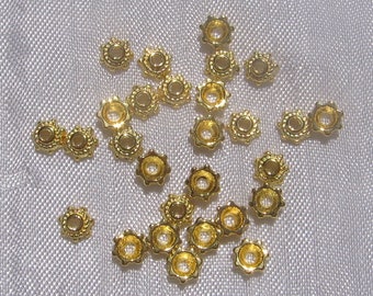 Lot de 100 coupelles, Coupelles dorées, coupelles 5mm, 5x2mm, intercalaires dorés, perles de 5mm, trou 1mm, coupelles pour perles, O230