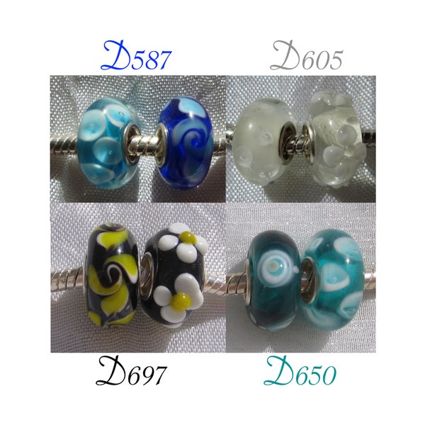 Lot de 2 perles, perles en verre, verre lampwork, 14mm x 8mmm, perle bleue, perles blanche, perle noire, perle turquoise, D587,605,650,697