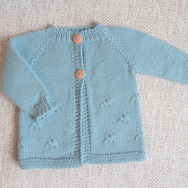 Cardigan Margerite MOTIF (Pull en tricot pour bébé et tout-petit PDF)