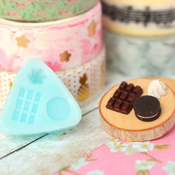 Moule en silicone souple Mini biscuit 8mm tablette de chocolat et chantilly pour créations gourmandes en pâte polymère ou porcelaine froide