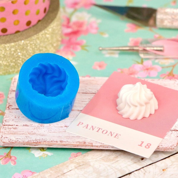 Realistic 1.5cm Chantilly soft silicone mold for gourmet creations, cupcake decoration in polymer clay or cold porcelain