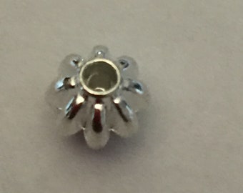 runde Perle aus Metall