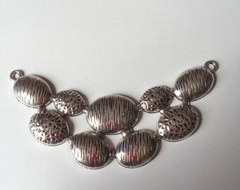 necklace: silver metal link