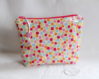 Lined coated cotton zip pouch