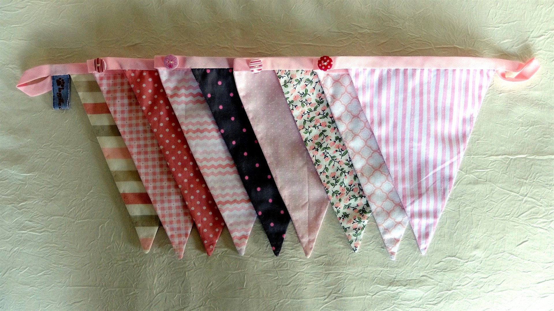 Guirlande de Fanions Roses