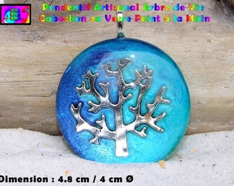 multicolored handcrafted iridescent kokopelli engraved silver kokopelli 1.57 4 cm round Amerindian magnifying glass pendant