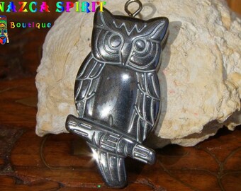 multicolored handcrafted iridescent kokopelli engraved silver kokopelli 1.57 4 cm round Amerindian magnifying glass pendant