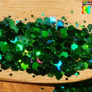 Chameleon Hexagonal Holographic Laser Sequins Bag of 5 gr (0.18 oz), Iridescent Emerald Green, For Resin Inclusion, Nail Art