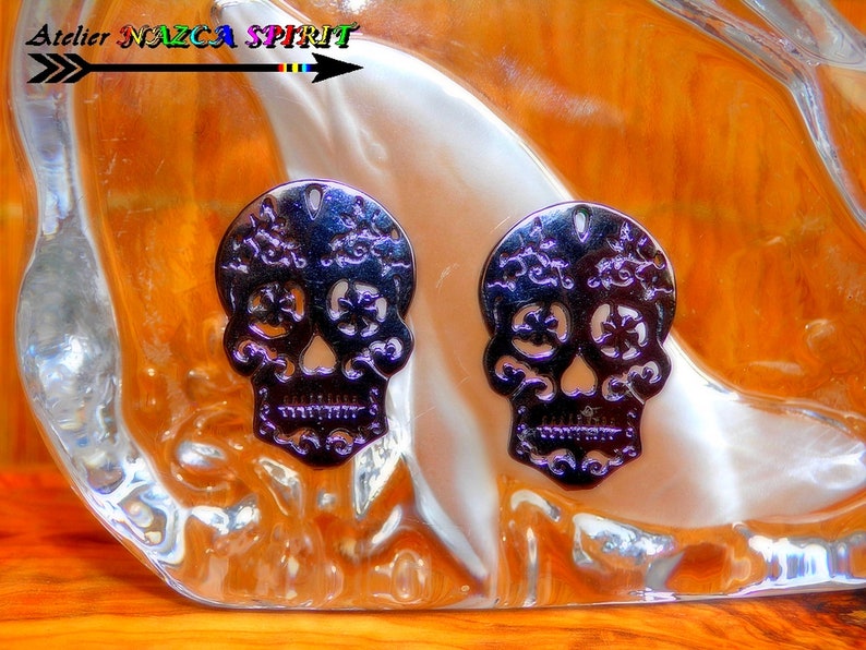 1 18 8 Mexican skull pendants chiseled Metal alloy Tibetan Gun Metal color 2.9 cm