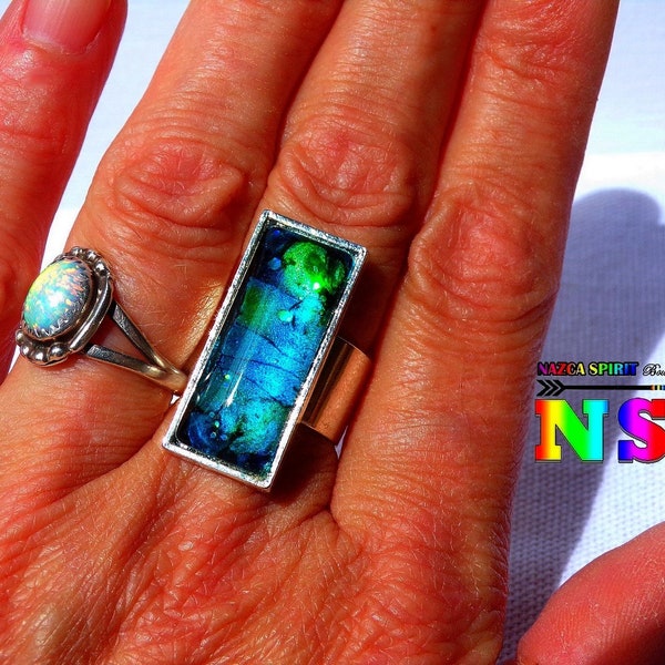 Bague Réglable Tribal Ethnique - Bijou Artisanal Fait Main - Bague Aztèque Laiton Plaqué Argent - Cabochon rectangle Verre Turquoise et Vert