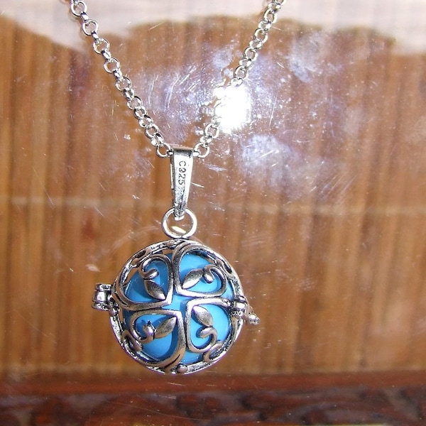 Collier Bola de Grossesse Ciselé / Pendentif Mexicain / Boule Musicale Bleu Turquoise / Chaîne en argent 925 de 52 cm / Bola de Naissance