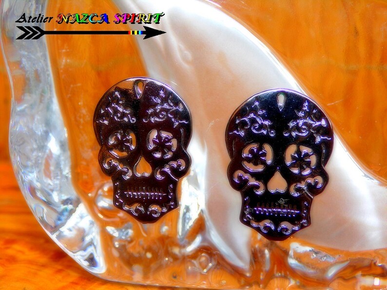1 18 8 Mexican skull pendants chiseled Metal alloy Tibetan Gun Metal color 2.9 cm