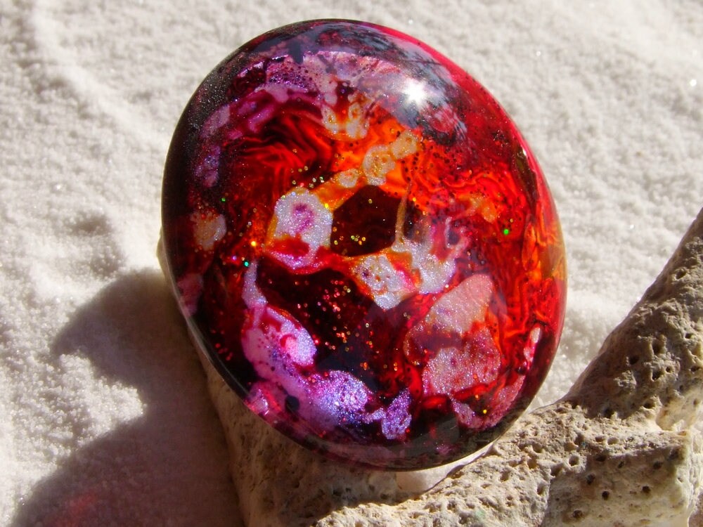 0.98 Artistic Creation Handmade - Cabochon Multicolored Iridescent for Creation Jewelry Cabochon Round in 2.5 cm Bombed Glass