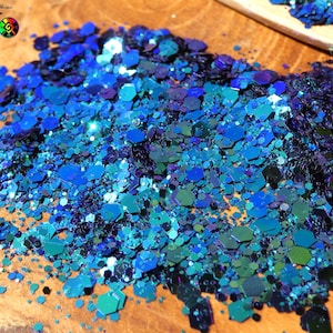 Chameleon Hexagonal Holographic Sequins Bag of 5 gr (0.18 oz), Bermuda Blue Laser Sequins, For Resin Inclusion and Nail Art
