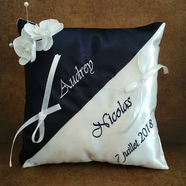 coussin de mariage pour alliances / porte-alliances : le bicouleur, duo de satin (coussin avec deux couleurs de tissus)