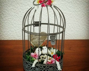 cage porte alliances par coussin mariage oiseaux amoureux qui portent les aliances