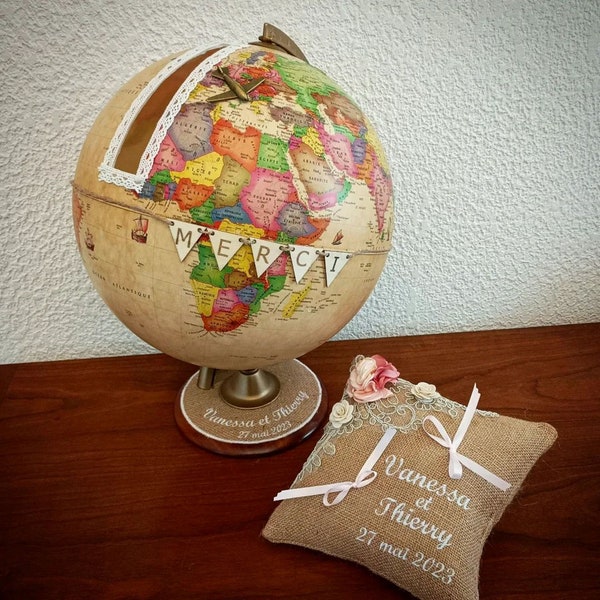 Coussin alliances toile de  jute et globe terrestre vintage pour urne mariage