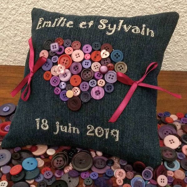 Porte-alliances en jeans (ou autre) avec boutons multicouleurs (couleur au choix)