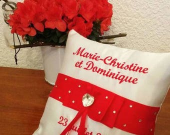 Visitez notre boutique, nombreux modèles disponibles. coussin d'alliances, coussin de mariage, porte-alliances personnalisé de votre choix