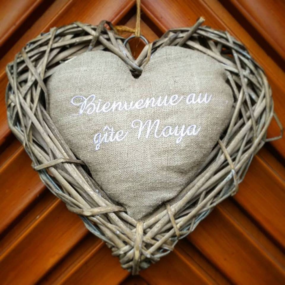 Couronne de Bienvenue, Pour Accrocher à Une Porte, Un Mur. Coeur en Lin ou Coton avec Votre Message 