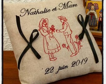 Coussin de mariage : le couple d'alsaciens