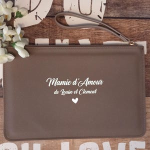 Bolsa de piel sintética para personalizar el texto de su elección y el color del texto de su elección, regalos de cumpleaños, regalos de Navidad, fiesta de Navidad
