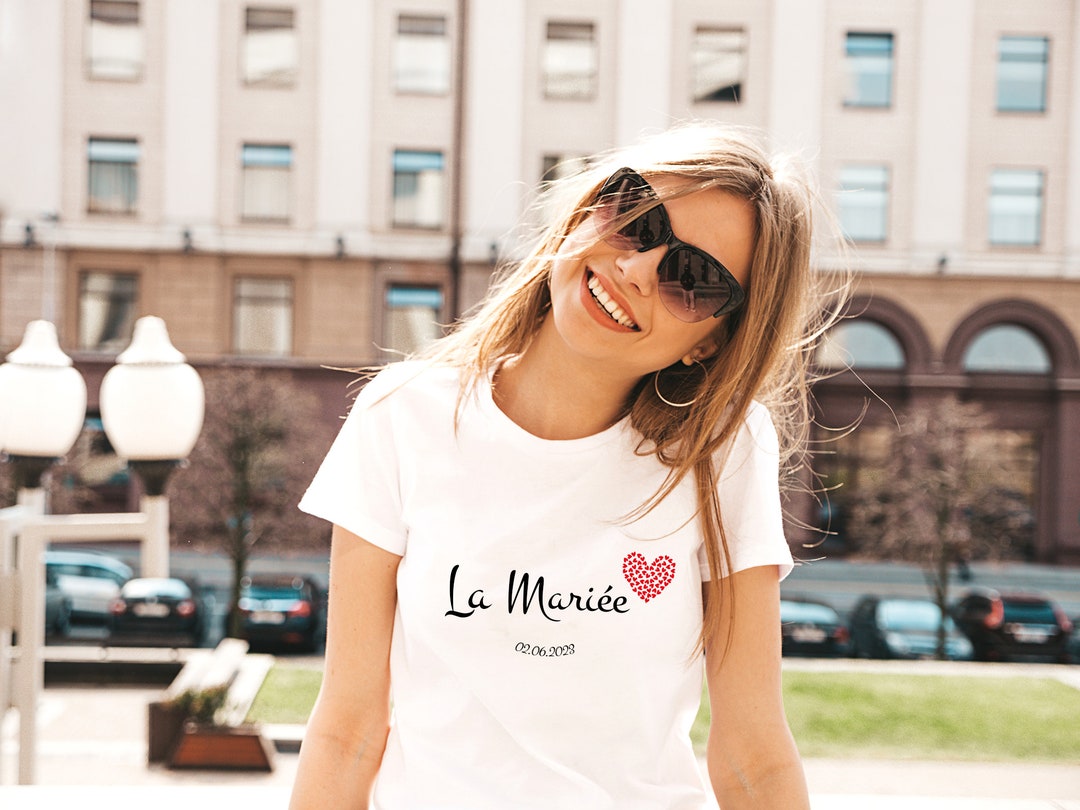T-shirt femme pour EVJF thème coeur ,evjf+ prénom+date, team bride