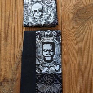 Ensemble Porte chéquier et Porte Cartes 6 compartiments, motif Crâne, Skull, Chauve Souris, Frankenstein,couleur Noir,  en coton, gothique,