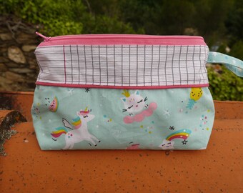 School kit, gift mistress, end of school, unicorns, cat, rainbow, watermelon, stars, clouds, flamingos, hearts, pineapple
