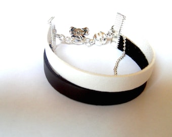 Bracelet leather cuff in black and white