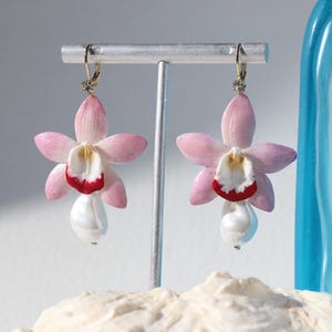 Flower earrings Orchid , Summer dangle earrings, Gift for her, Bridal earrings, Golden flower jewelry, boho style earrings