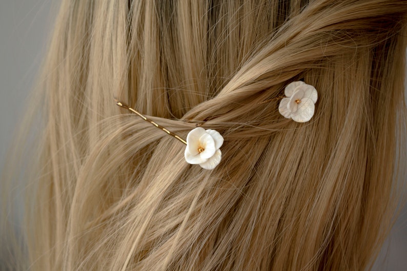 Ivory flower hair bobby pins, Bridesmaid flower clip, Bridal shower gift, Bride flower clip, Boho hair clip, Bohemian wedding clip image 3